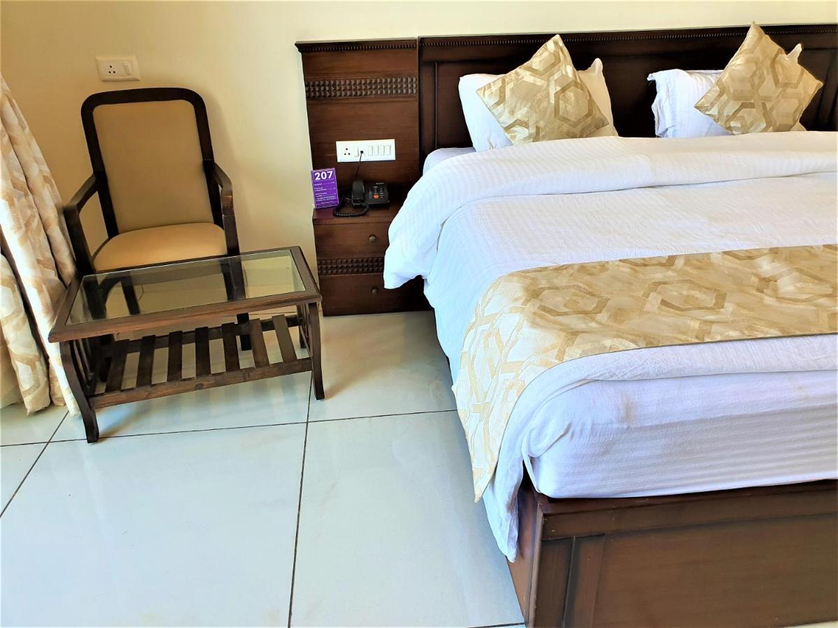 Vits Excellensea Karde Beach Dapoli Exterior photo